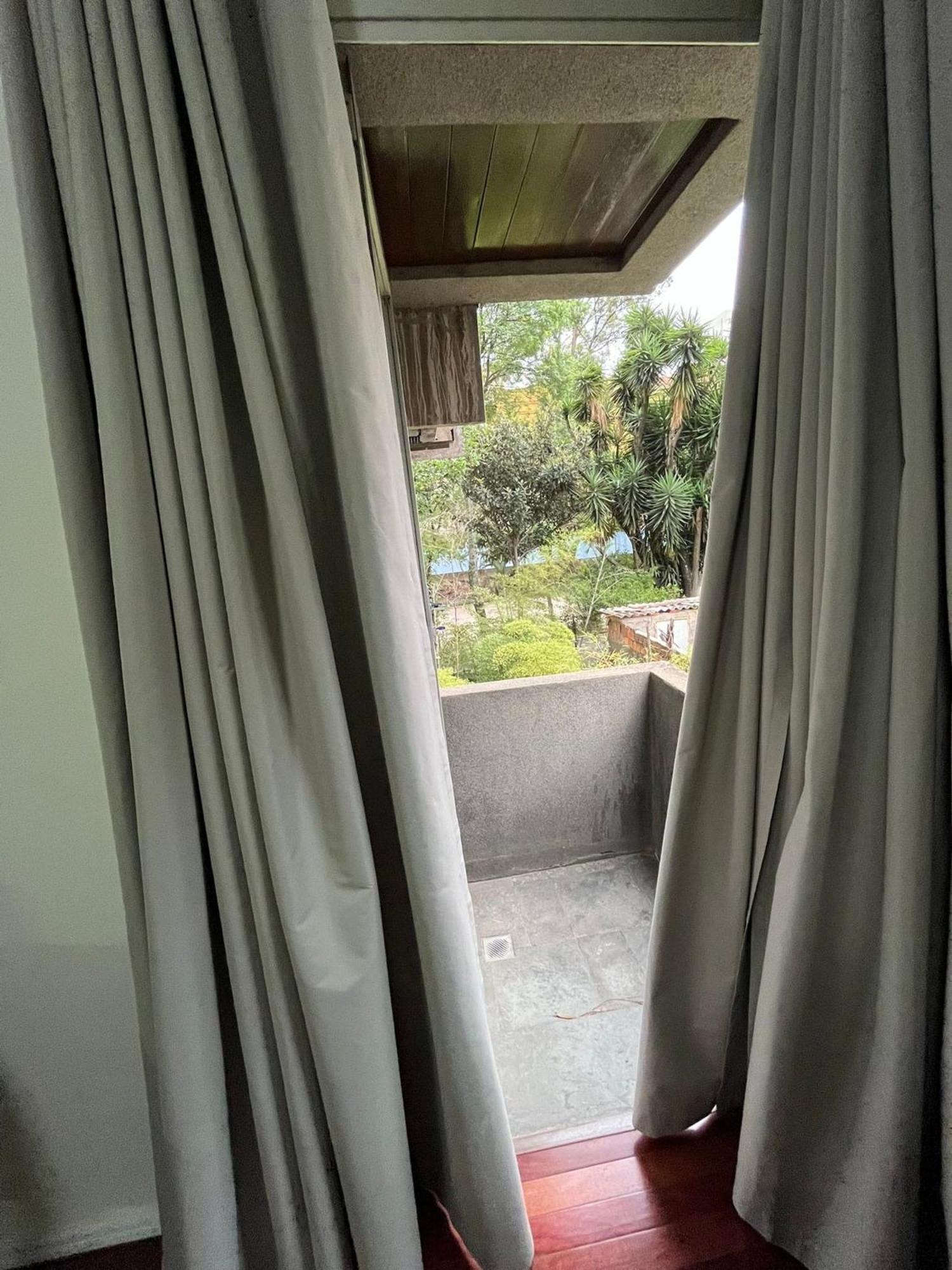 Flat Na Liberdade C/ac | Prox.faculdades&hospitais Apartment *